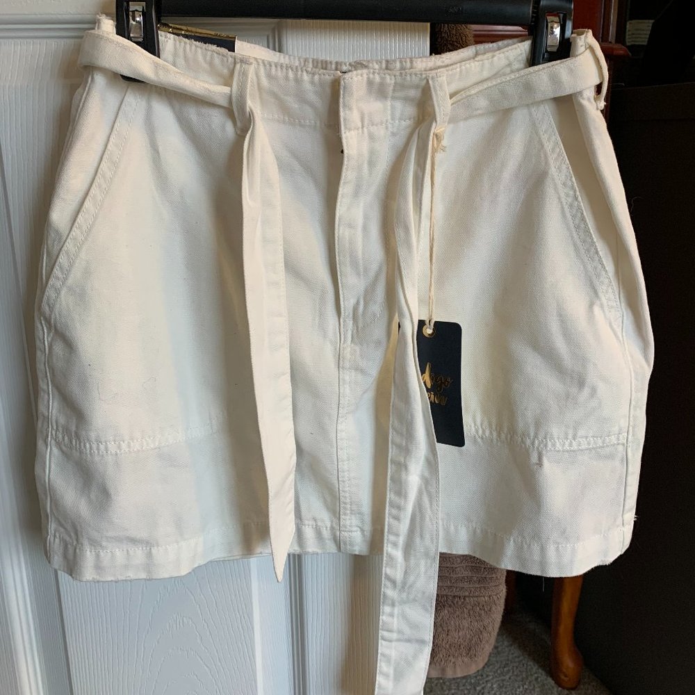 White tie front denim mini skirt NWT